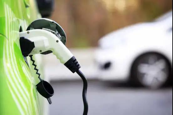加拿大：混合能源宣布革命性的氢燃料电池技术和绿色大使汽车示范项目