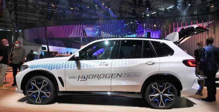 与丰田共同研发，宝马首款氢燃料电池SUV iX5 Hydrogen亮相.jpg