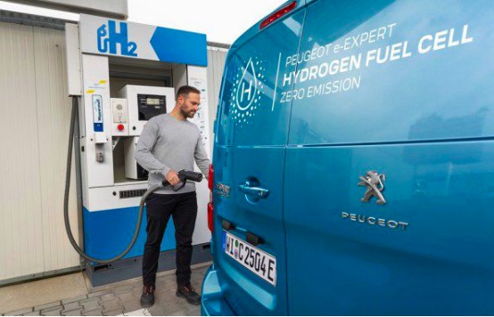 标致e-Expert Hydrogen氢燃料电池车下线.jpg