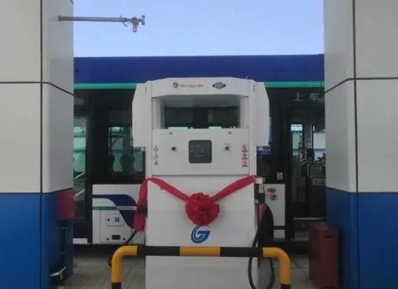 济南公交第一加氢站启用，氢燃料车将运行更多公交线路