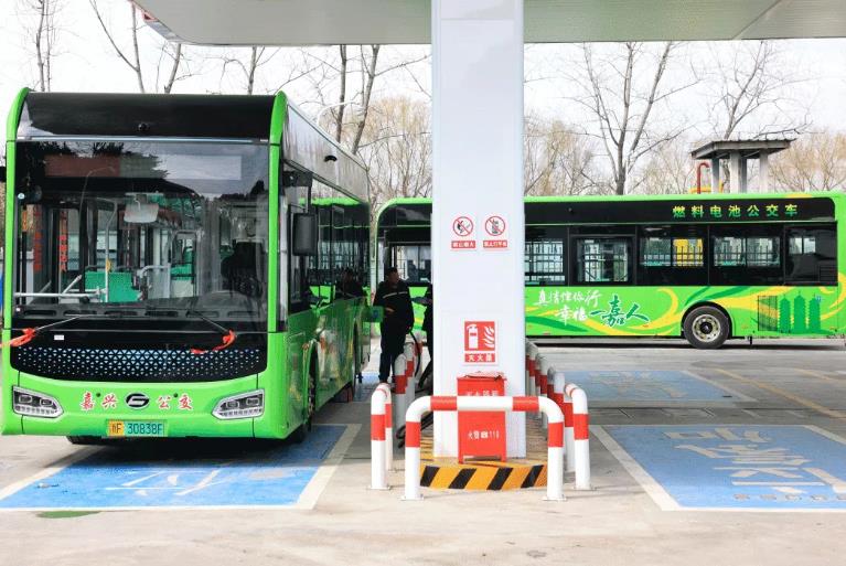 嘉兴城市公交公司首批氢燃料电池公交投运，飞驰科技助力低碳交通.jpg